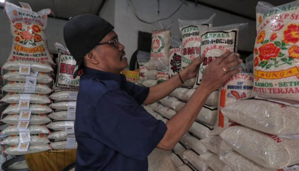 beras-sphp-tak-terlihat-di-pasar-tradisional-1756290248252_169