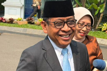 pratikno-tiba-di-istana-1790924150860_169