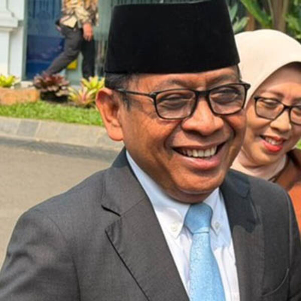 pratikno-tiba-di-istana-1790924150860_169